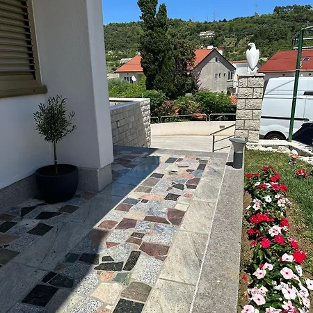 Vinse Near Rab Center Apartman *