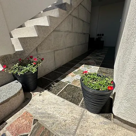 Vinse Near Rab Center Apartamento