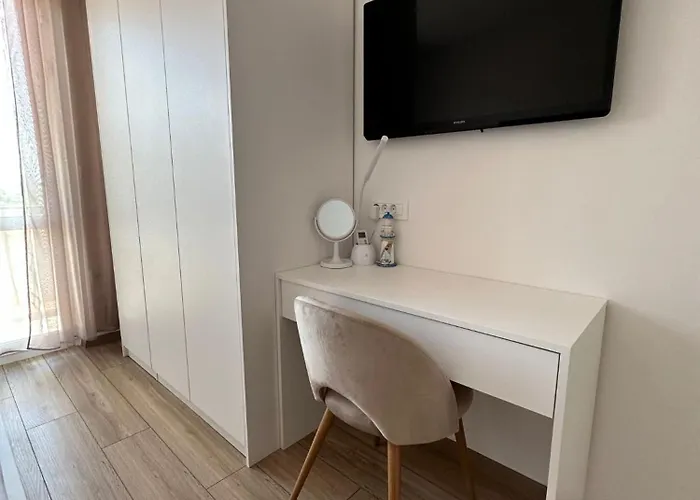 Apartment Vinse Near Rab Center Rab Town