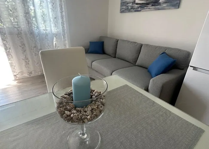 Apartment Vinse Near Rab Center Rab Town